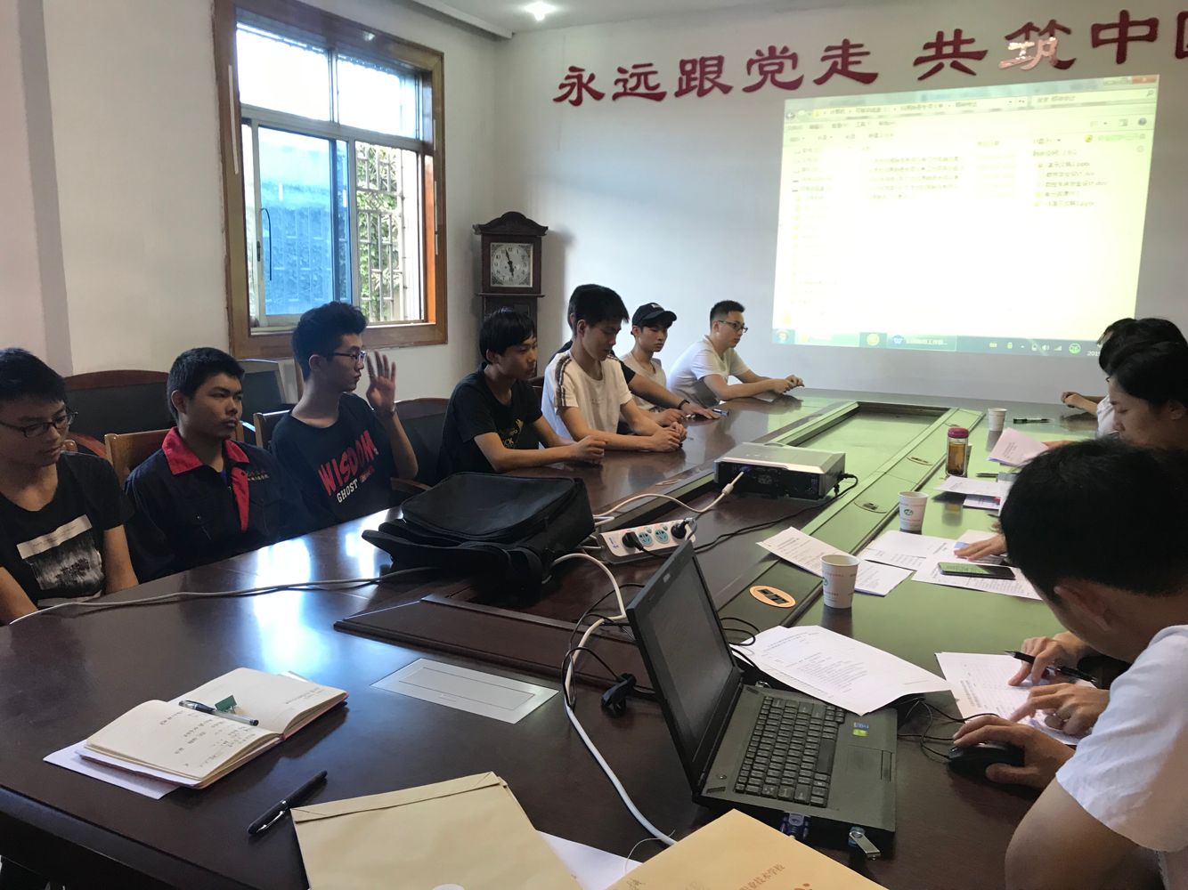 校領(lǐng)導(dǎo)朱雨蘭一行到機(jī)械工程學(xué)院 開展掃黑除惡專項(xiàng)斗爭(zhēng)工作督查