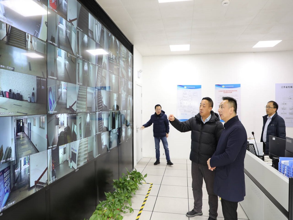 排查隱患筑防線，守護(hù)平安迎元旦 ——學(xué)校開展元旦節(jié)前安全大檢查工作