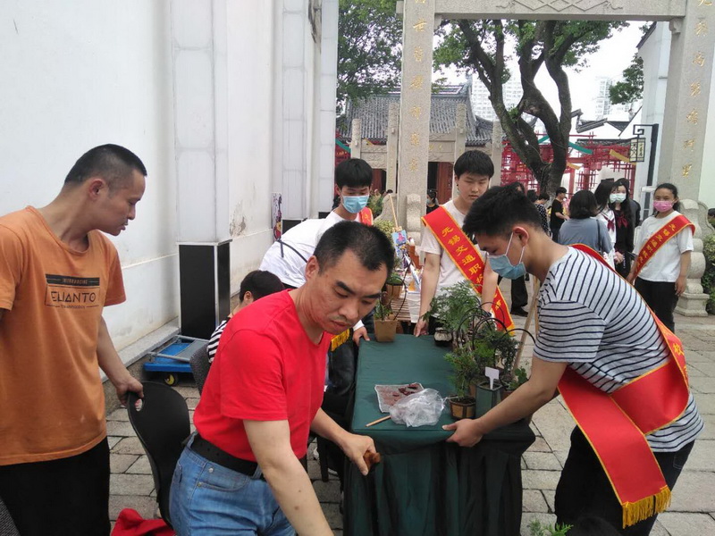 共青團員擔使命 志愿服務獻愛心