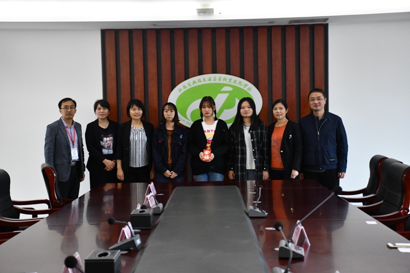 不忘初心見(jiàn)行動(dòng) 見(jiàn)義勇為好少年