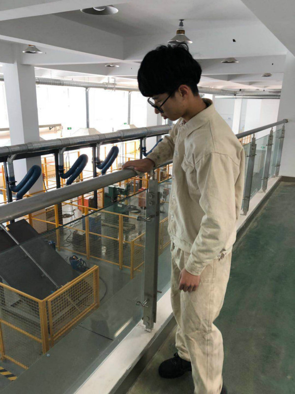 弘揚雷鋒精神，服務(wù)焊接基地