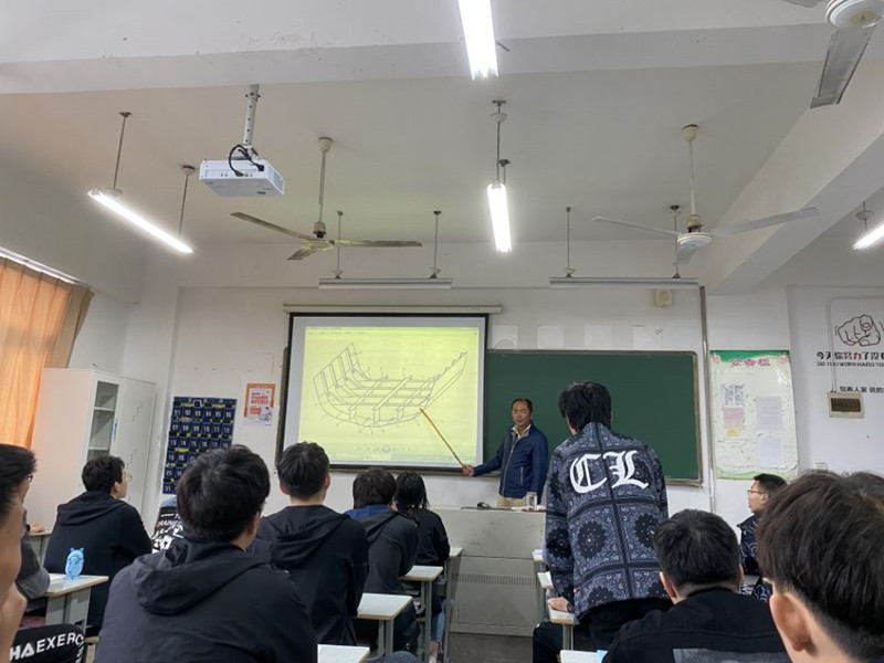 【公開課教研活動】朱黃兵老師講中橫剖面圖