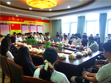 淡淡粽葉香 濃濃師生情