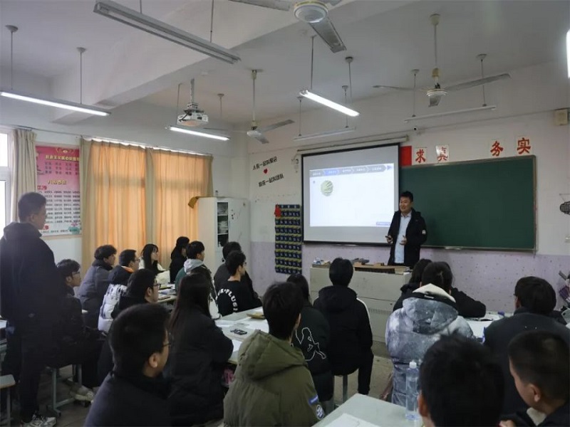 展課堂風采，促教學質(zhì)量 ——李晏丞老師講《分段胎架草圖繪制》