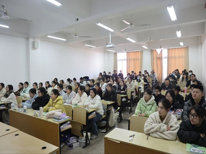 展課堂風(fēng)采，促教學(xué)質(zhì)量 ——張婉杰老師講《流行音樂—樂曲欣賞》