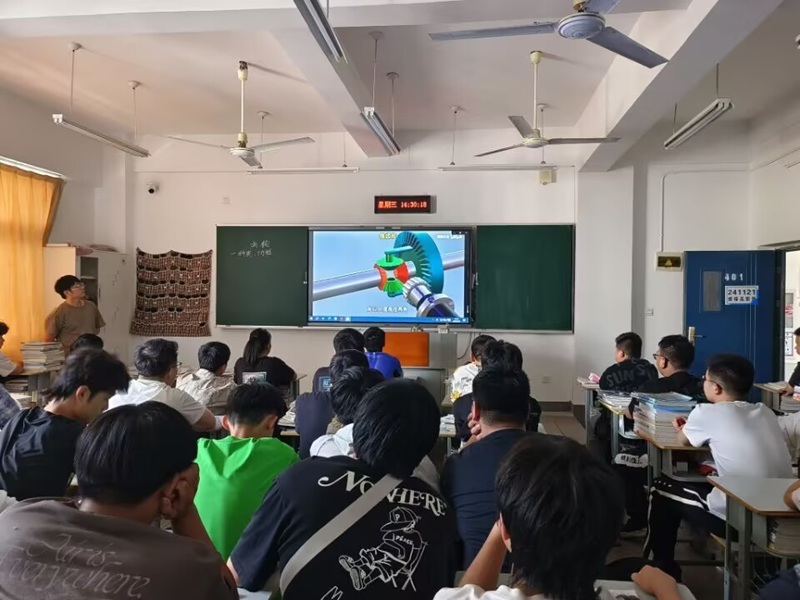 新秀嶄露頭角，過關(guān)助力成長