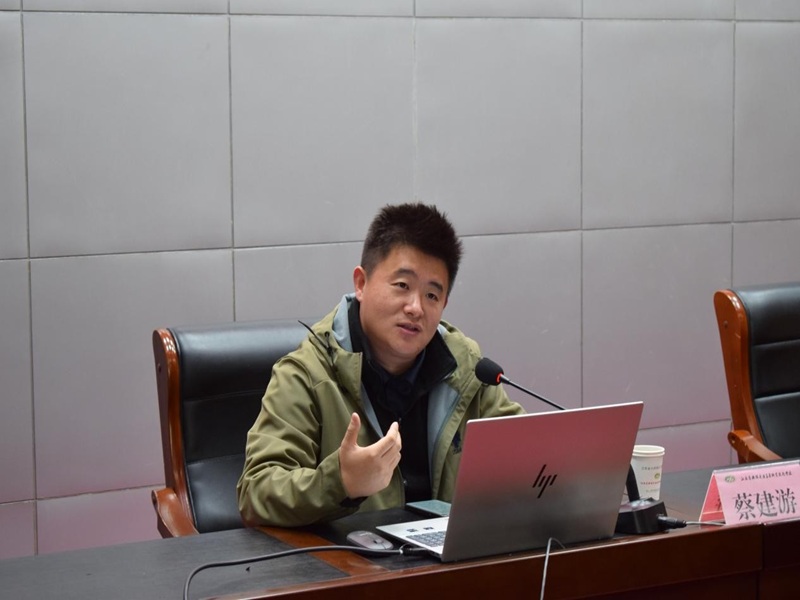 就業(yè)賦能系列活動之校友成才報(bào)告會