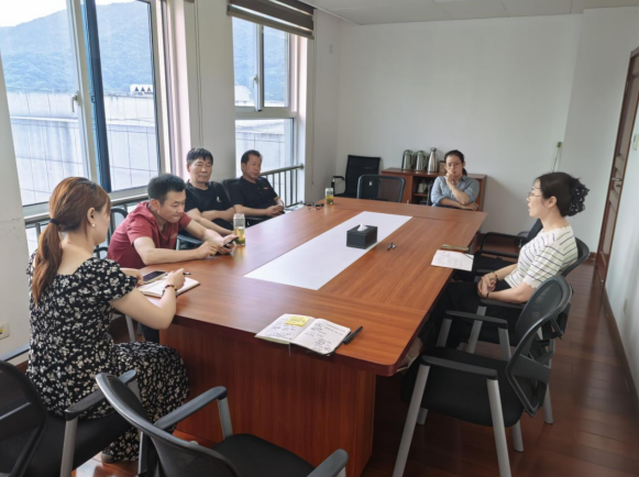 財務(wù)處召開處務(wù)會