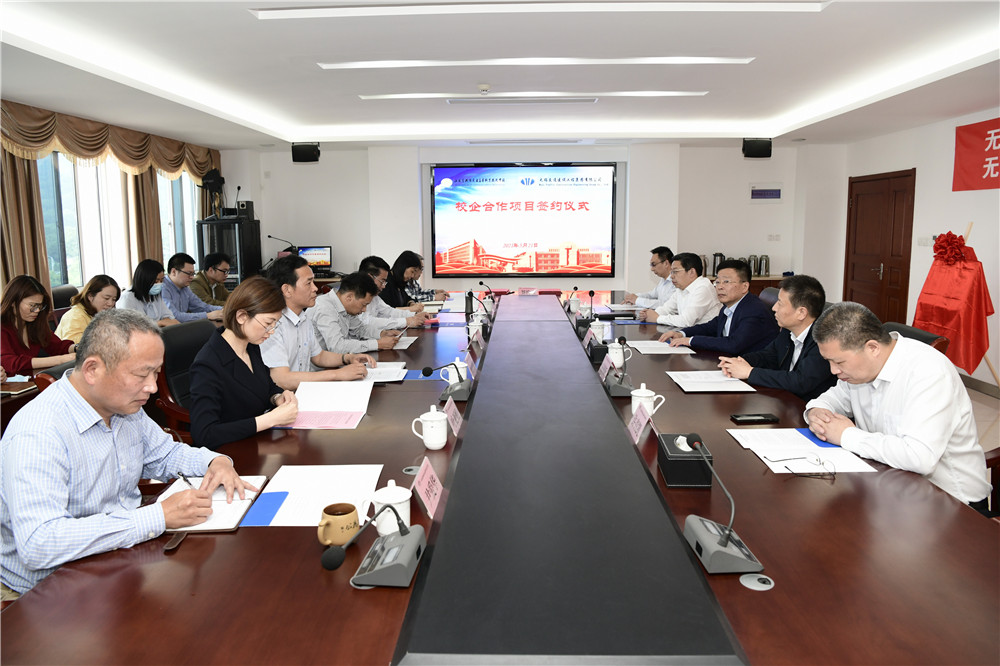 江蘇省交通運(yùn)輸廳金凌副廳長視察指導(dǎo)學(xué)校實(shí)訓(xùn)基地建設(shè)