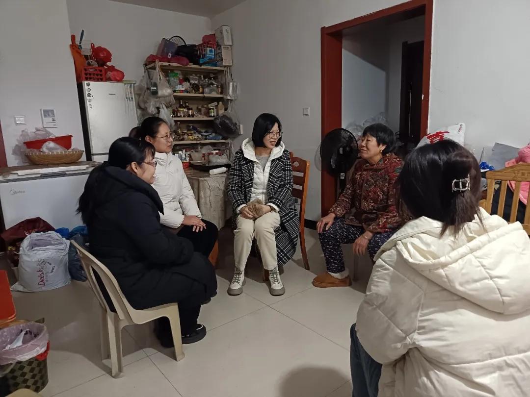 學(xué)校扎實(shí)開展“情暖冬日、家校同心”寒假家訪活動(dòng)