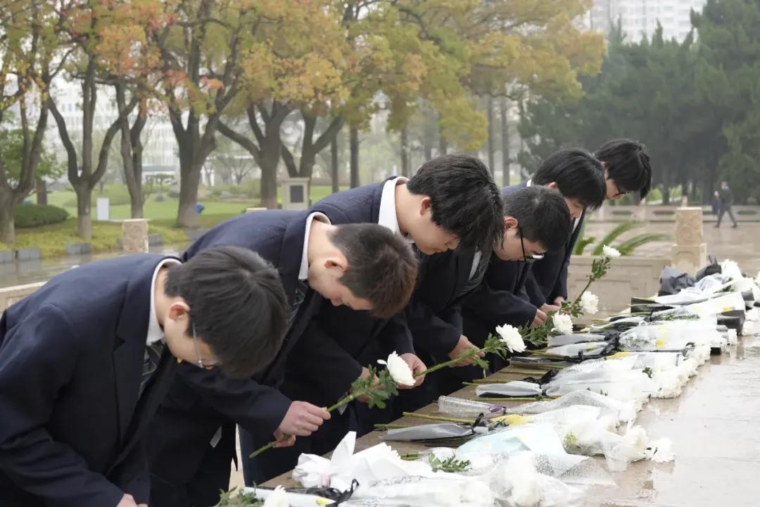 學(xué)校組織開展“行走的思政課”