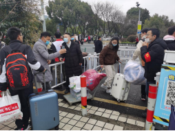 春季開學入學報到防疫工作井井有條