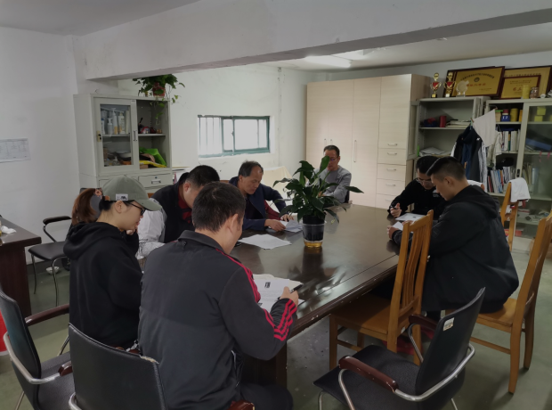 體育教研室政治理論學(xué)習(xí)及教研活動(dòng)報(bào)道