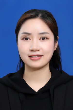 基礎(chǔ)教學(xué)部綜合辦主任李花