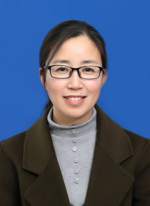 基礎(chǔ)教學(xué)部黨總支委員、思政英語(yǔ)教研室黨支部書記、中職思政教研室主任張海濱