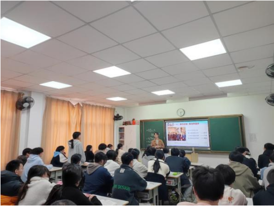 基礎(chǔ)教學(xué)部陳念念老師開設(shè)校級公開課