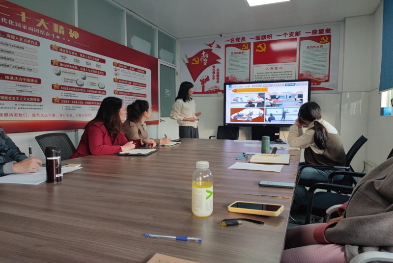 基礎(chǔ)教學(xué)部組織部門“說(shuō)課程”比賽