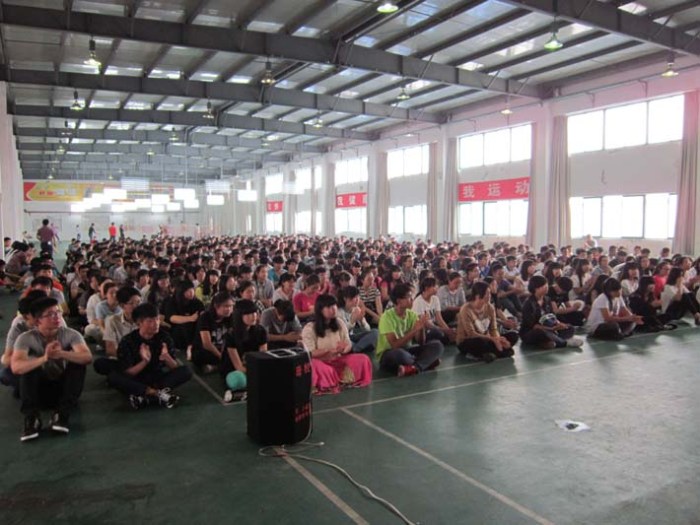 交通工程系召開2015年社會實踐積極分子表彰大會暨學(xué)生大會