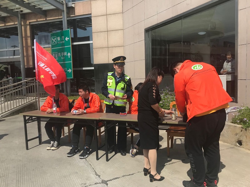 傳承五四精神 青春獻(xiàn)給黨