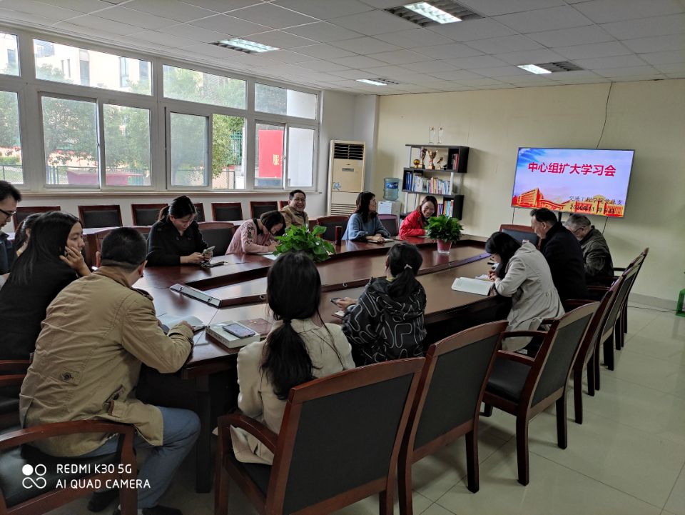 凝聚奮進力量，推動十九屆五中全會精神深入人心