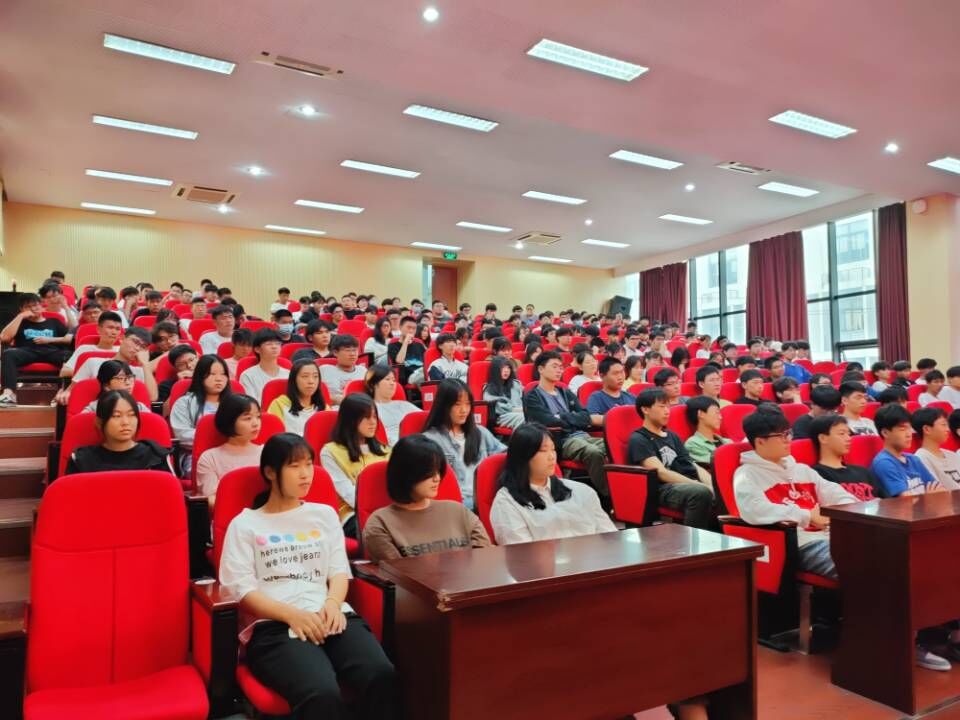 交通工程學(xué)院舉行2019級中職學(xué)測考試動(dòng)員會(huì)