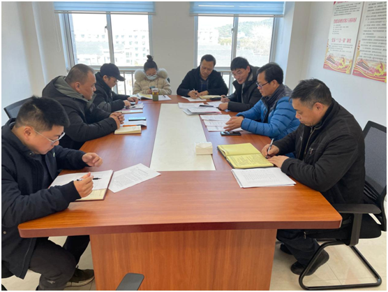 繼續(xù)教育圖文信息直屬黨支部召開2020年度組織生活會(huì)和民主評(píng)議黨員會(huì)議