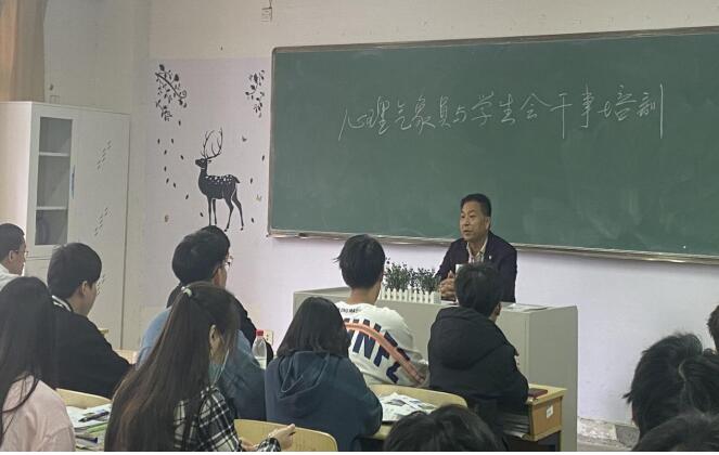 與心同行，心向暖陽