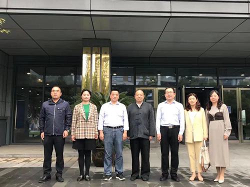 副校長(zhǎng)倪依純帶隊(duì)赴南京大學(xué)生命健康產(chǎn)業(yè)研究院調(diào)研