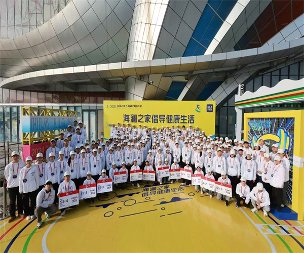 秋風(fēng)暢跑，服務(wù)相伴-學(xué)校志愿者助力2024環(huán)蠡湖半程馬拉松