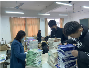 2021年春季學(xué)期教材發(fā)放工作圓滿完成
