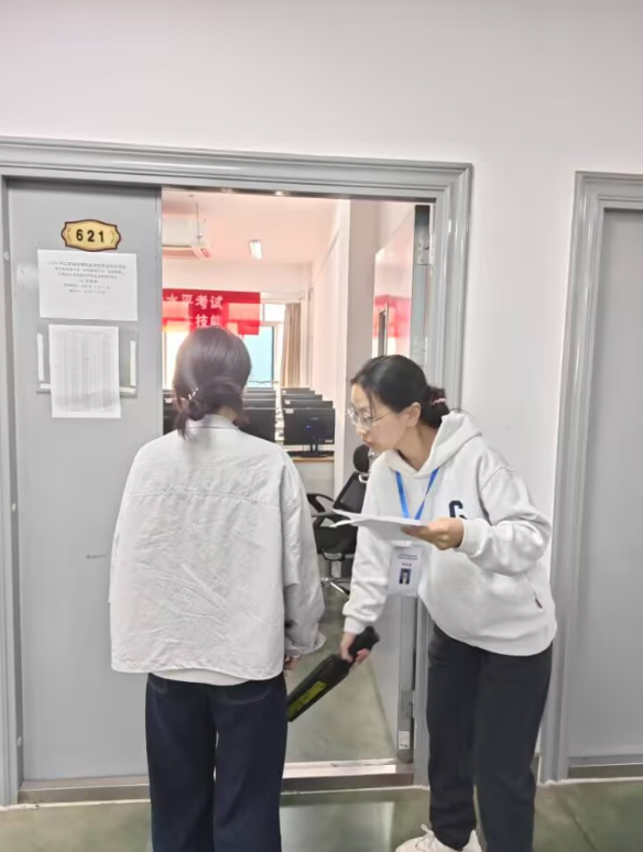 2025年江蘇省中等職業(yè)學(xué)校商務(wù)營(yíng)銷類（市場(chǎng)營(yíng)銷方向） 學(xué)業(yè)水平技能考試在我校考點(diǎn)順利舉行