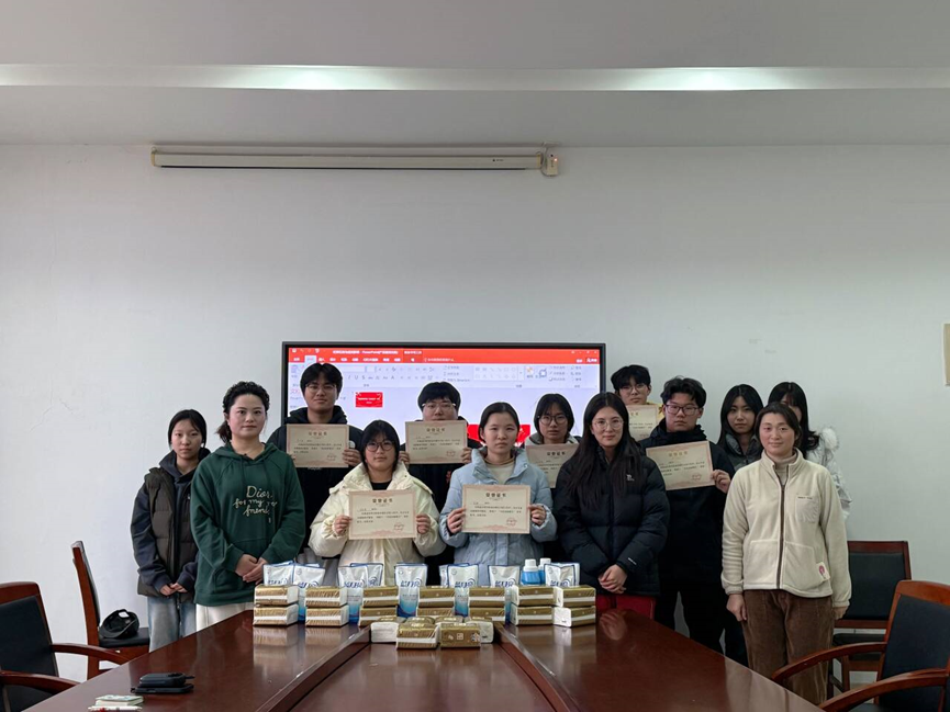 “宿”造文明 ，“寓”見美好——物流管理學(xué)院表彰優(yōu)秀樓長 夯實(shí)宿舍育人根基