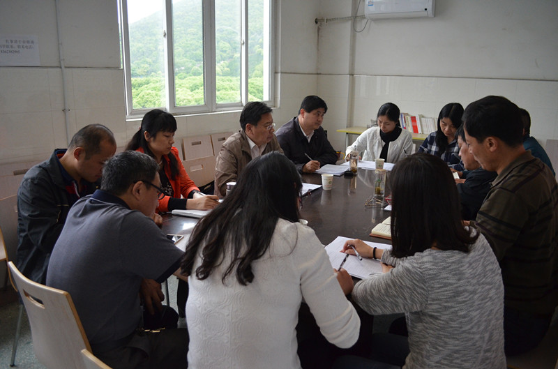 干部大走訪系列活動之學校黨委書記李虎走訪基礎部